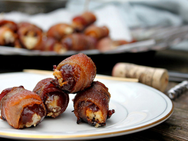 Little Piggies with Dates and Cheese